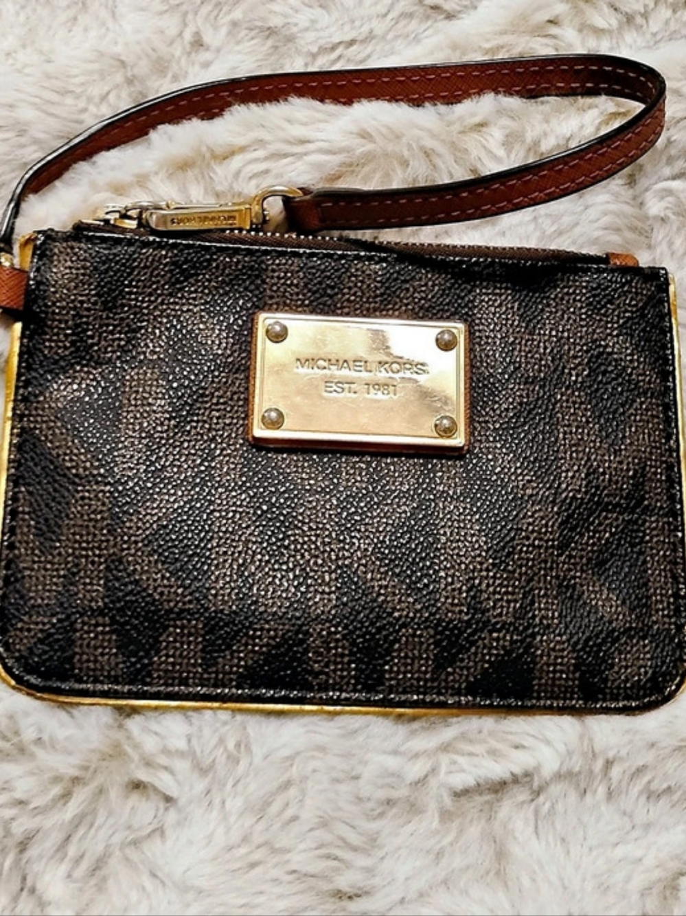 Michael Kors Signature Logo EST. 1981 Plaque Wristlet